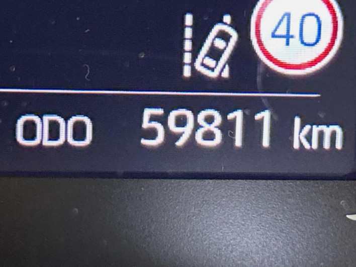2021 Toyota Aqua 6AA-MXPK11 (UW-6a2b78fce571d)[2]