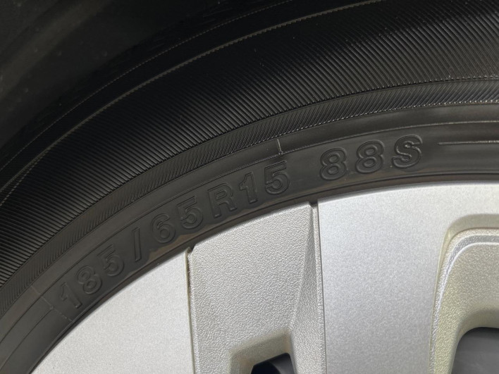 2021 Toyota Aqua 6AA-MXPK11 (UW-6a2b78fce571d)[9]