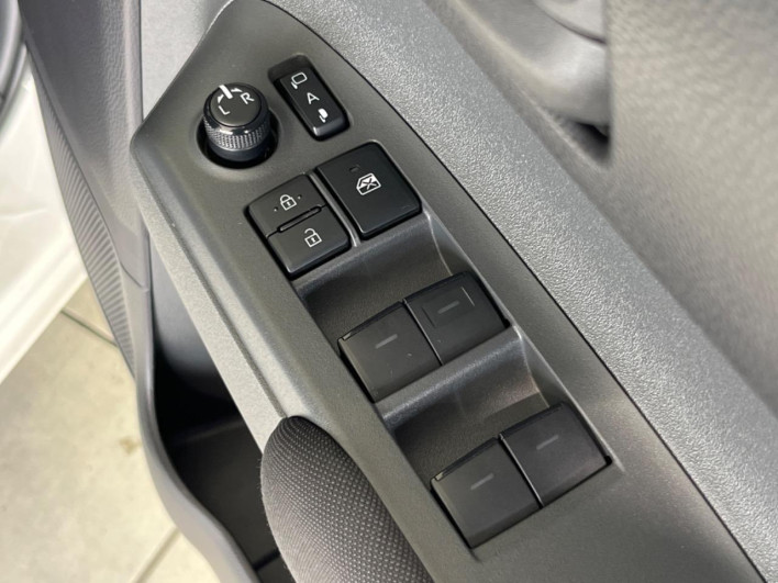 2023 Toyota Sienta 6AA-MXPL10G (UW-6a2b79027e88c)[24]