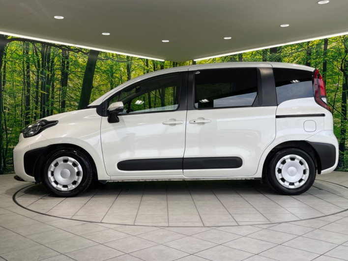 2023 Toyota Sienta 6AA-MXPL10G (UW-6a2b79027e88c)[10]