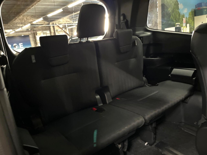 2023 Toyota Noah 6BA-MZRA90W (UW-6a2b79128c4c0)[19]