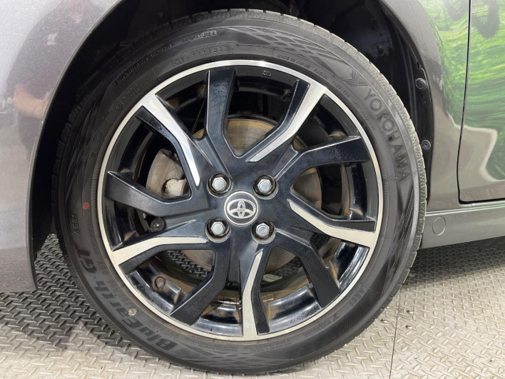 2015 Toyota Vitz DBA-NCP131 (UW-6a2b7916054e9)[6]