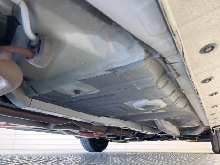 2012 Toyota Aqua DAA-NHP10 (UW-6a2b7919ebc04)[24]