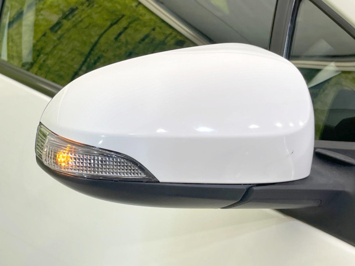 2013 Toyota Aqua DAA-NHP10 (UW-6a2b791aae2b7)[13]
