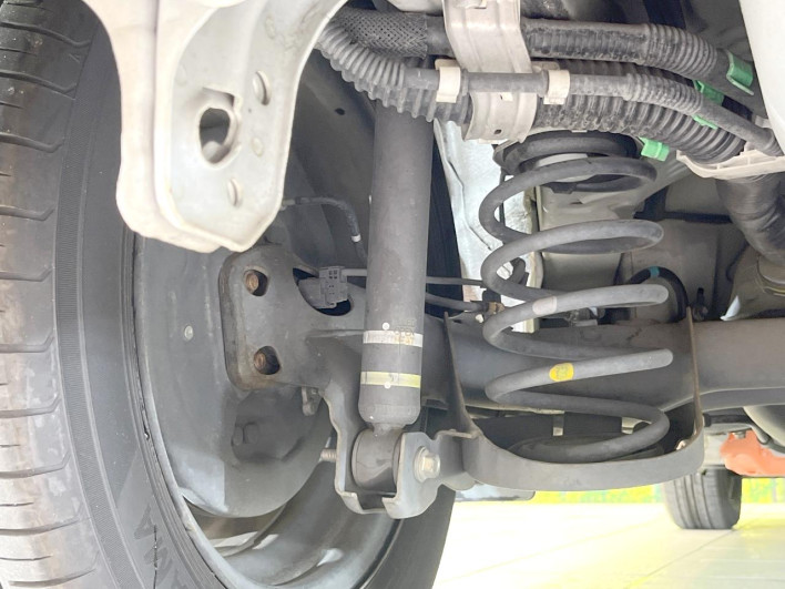 2013 Toyota Aqua DAA-NHP10 (UW-6a2b791aae2b7)[20]