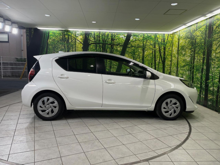 2021 Toyota Aqua 6AA-NHP10 (UW-6a2b791d7ee57)[4]