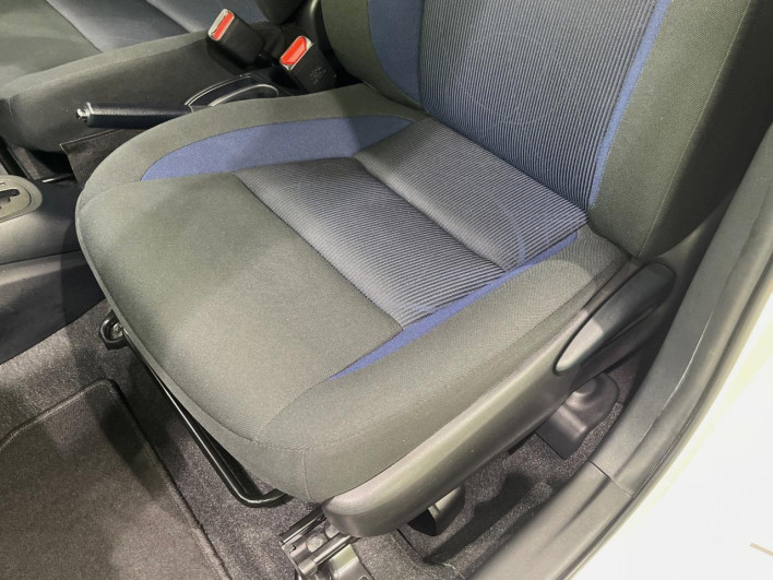 2021 Toyota Aqua 6AA-NHP10 (UW-6a2b791d7ee57)[13]