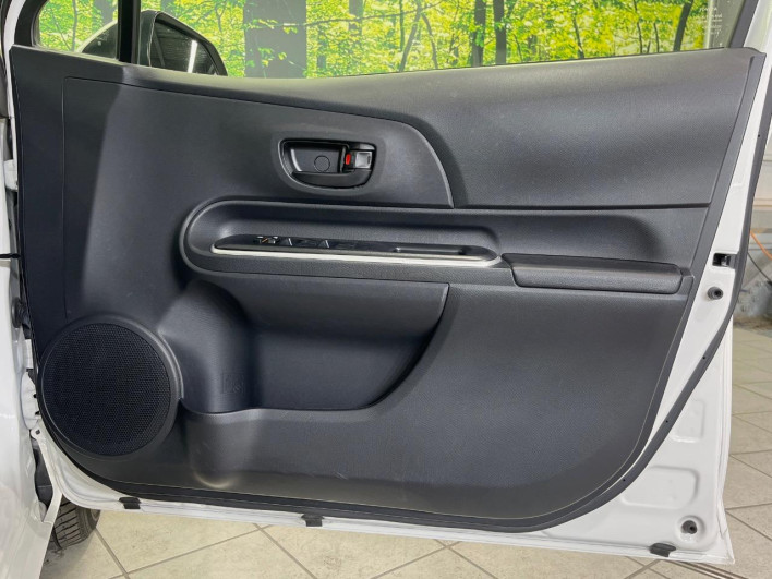 2021 Toyota Aqua 6AA-NHP10 (UW-6a2b791d7ee57)[14]