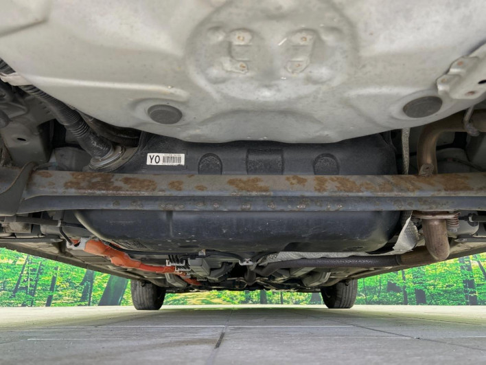 2014 Toyota Aqua DAA-NHP10 (UW-6a2b791eadb62)[21]