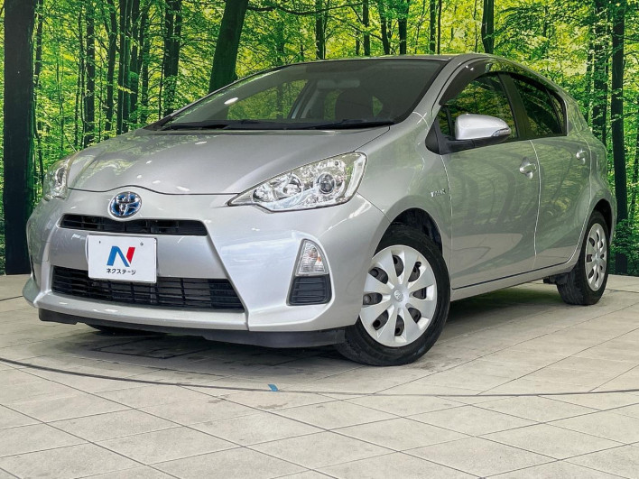 2014 Toyota Aqua DAA-NHP10 (UW-6a2b791eadb62)[0]