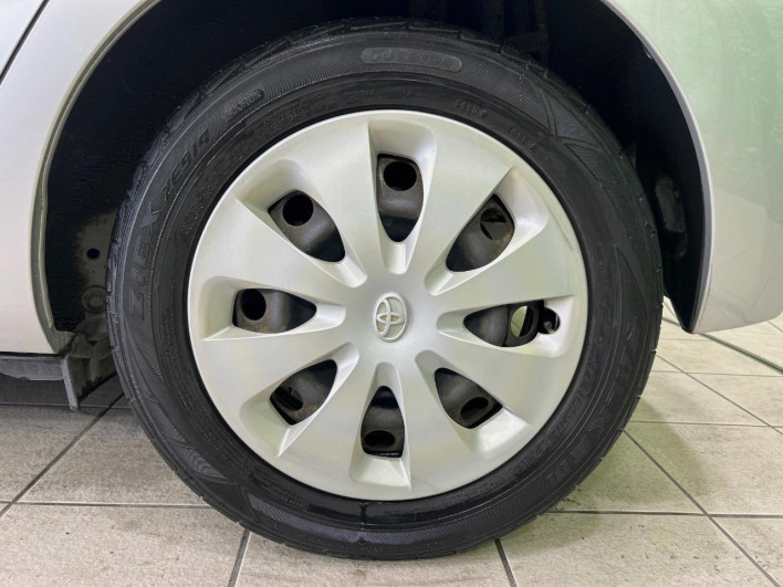 2014 Toyota Aqua DAA-NHP10 (UW-6a2b791eadb62)[12]