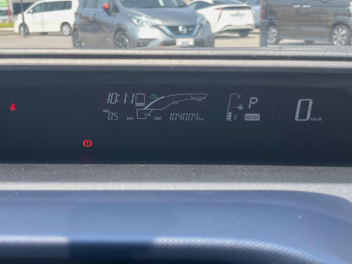 2015 Toyota Aqua DAA-NHP10 (UW-6a2b791f390d7)[2]