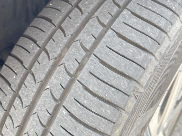 2016 Toyota Aqua DAA-NHP10 (UW-6a2b7920763cf)[7]