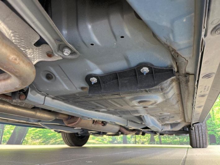 2012 Toyota Vitz DBA-NSP130 (UW-6a2b7925c6018)[29]