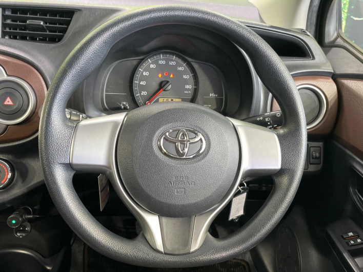 2012 Toyota Vitz DBA-NSP130 (UW-6a2b7925c6018)[27]