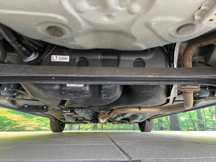 2012 Toyota Vitz DBA-NSP130 (UW-6a2b7925c6018)[19]