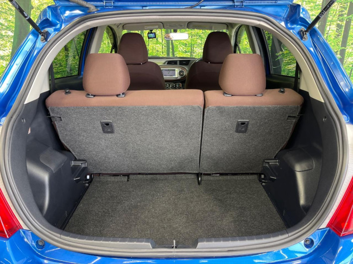 2012 Toyota Vitz DBA-NSP130 (UW-6a2b7925c6018)[21]