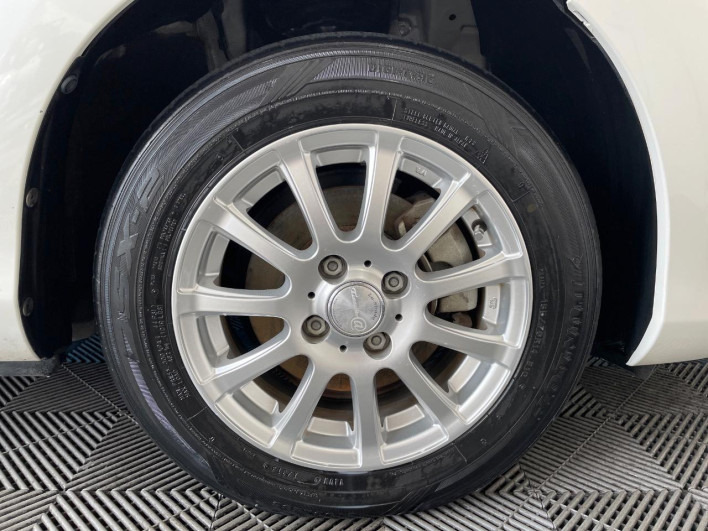 2013 Toyota Vitz DBA-NSP130 (UW-6a2b7925d3156)[7]