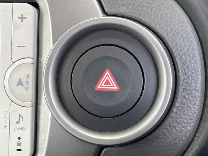 2013 Toyota Vitz DBA-NSP130 (UW-6a2b7925d3156)[10]