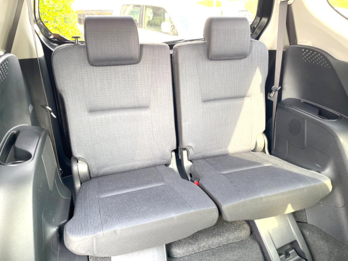 2015 Toyota Sienta DBA-NSP170G (UW-6a2b7928797e2)[22]