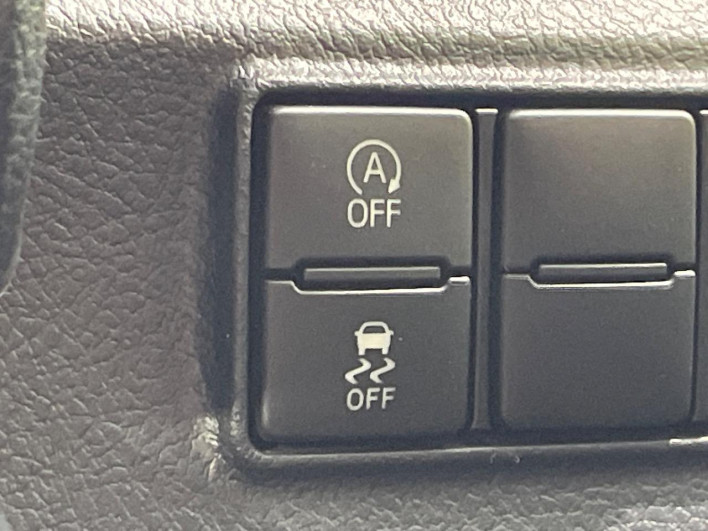 2016 Toyota Sienta DBA-NSP170G (UW-6a2b7928a06a4)[16]