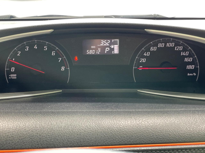 2016 Toyota Sienta DBA-NSP170G (UW-6a2b7928a06a4)[27]