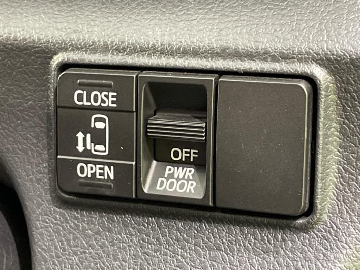 2016 Toyota Sienta DBA-NSP170G (UW-6a2b7928a06a4)[15]