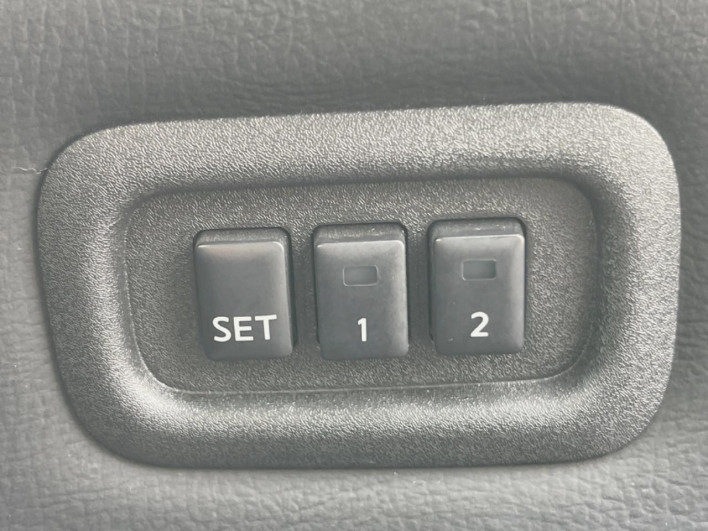 2013 Nissan Elgrand DBA-PE52 (UW-6a2b7932c36ab)[13]