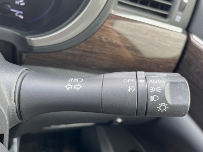 2013 Nissan Elgrand DBA-PE52 (UW-6a2b7932c36ab)[16]