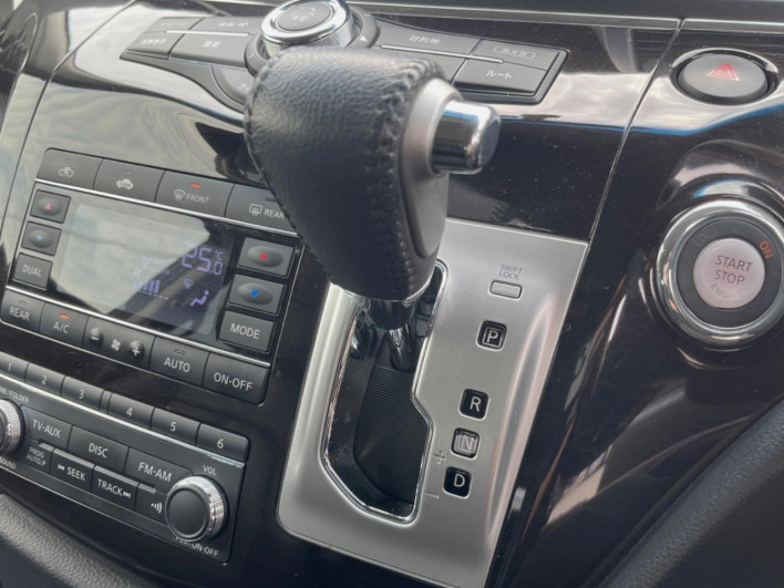 2013 Nissan Elgrand DBA-PE52 (UW-6a2b7932c36ab)[14]