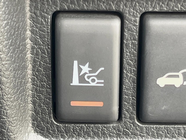 2013 Nissan Elgrand DBA-PE52 (UW-6a2b7932c36ab)[8]