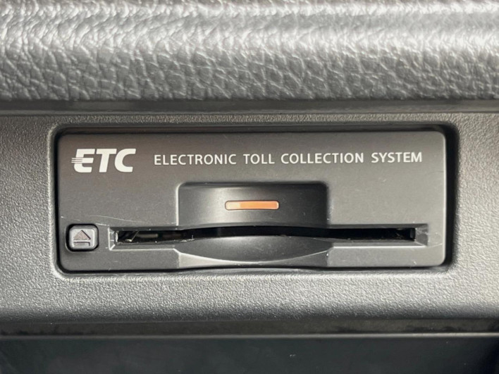 2013 Nissan Elgrand DBA-PE52 (UW-6a2b7932c36ab)[24]