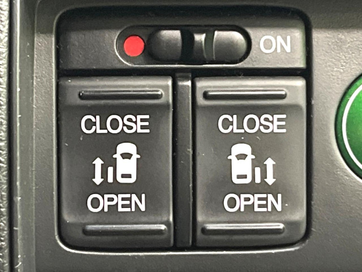 2015 Honda Odyssey DBA-RC1 (UW-6a2b7933c1ba5)[10]