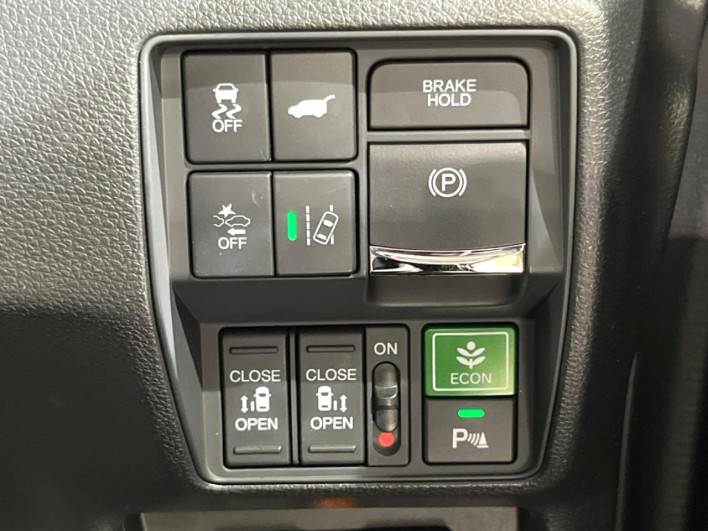 2021 Honda Odyssey Hybrid 6AA-RC4 (UW-6a2b79358040f)[16]