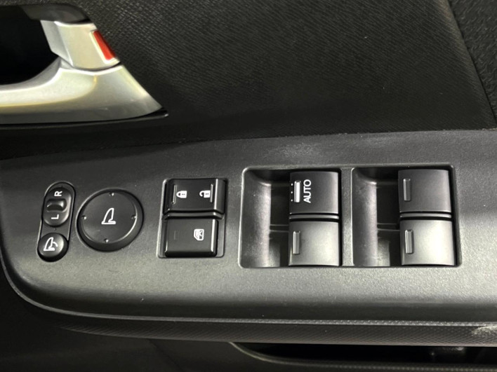 2013 Honda Stepwgn Spada DBA-RK6 (UW-6a2b7936ce27a)[20]
