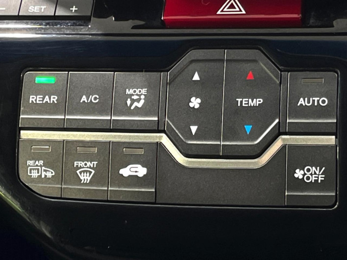 2013 Honda Stepwgn Spada DBA-RK6 (UW-6a2b7936ce27a)[24]