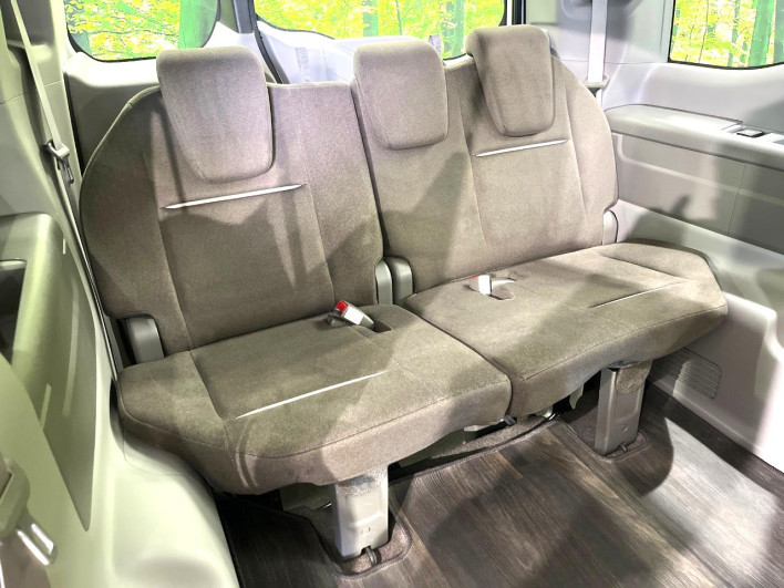 2015 Honda Step Wagon DBA-RP2 (UW-6a2b793735e99)[9]