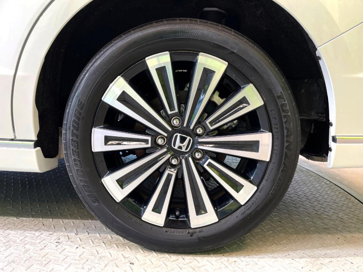 2024 Honda Step Wagon 6AA-RP8 (UW-6a2b793a26410)[28]