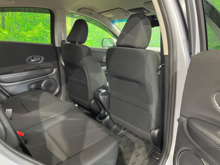 2016 Honda VEZEL DAA-RU4 (UW-6a2b793fbe3fe)[22]
