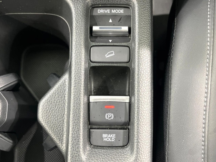 2021 Honda VEZEL 6AA-RV5 (UW-6a2b79411bf48)[26]