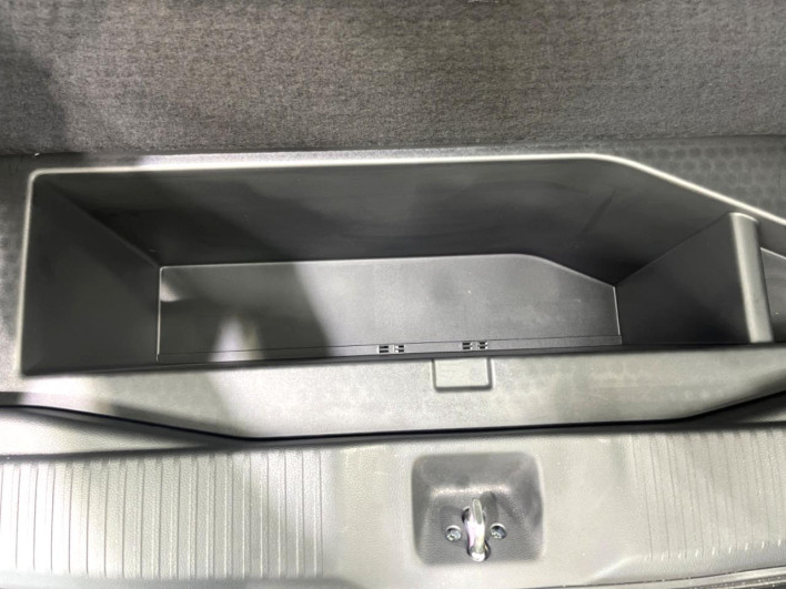 2021 Honda VEZEL 6AA-RV5 (UW-6a2b79411bf48)[15]