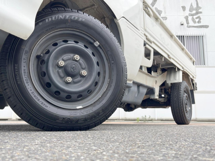 2013 Toyota Pixis Truck EBD-S211U (UW-6a2b794bb3f9b)[4]