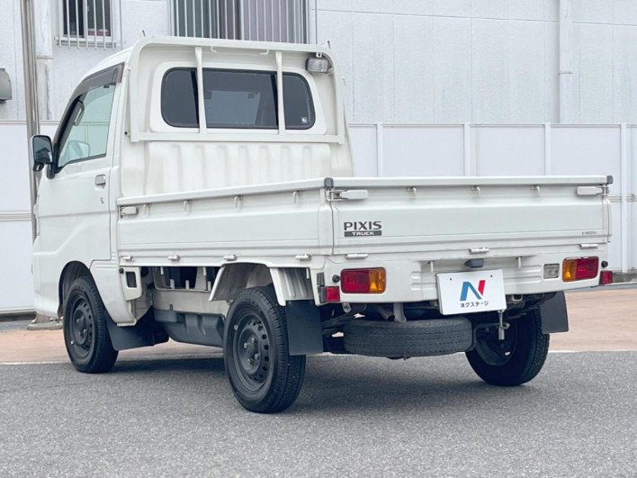 2013 Toyota Pixis Truck EBD-S211U (UW-6a2b794bb3f9b)[17]