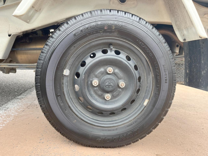 2013 Toyota Pixis Truck EBD-S211U (UW-6a2b794bb3f9b)[6]