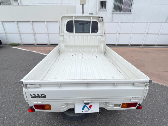 2013 Toyota Pixis Truck EBD-S211U (UW-6a2b794bb3f9b)[18]