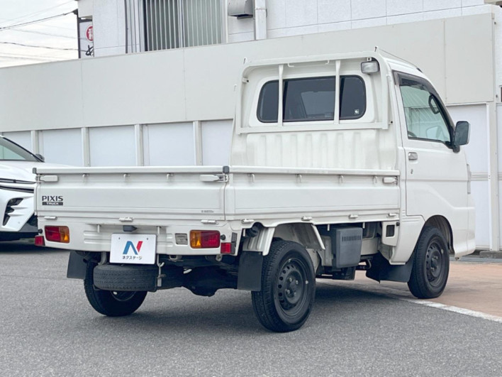 2013 Toyota Pixis Truck EBD-S211U (UW-6a2b794bb3f9b)[16]