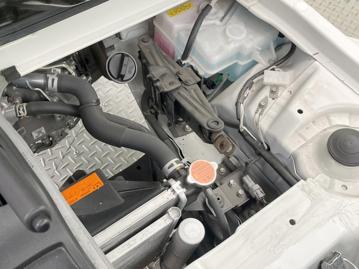 2020 Toyota Pixis Truck 3BD-S500U (UW-6a2b794c34a63)[16]