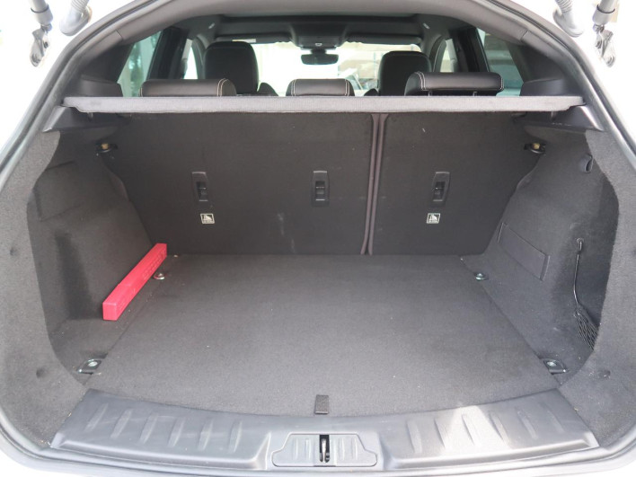 2018 Jaguar E Pace DBA-DF2XA (UW-6a2b7950858c8)[22]