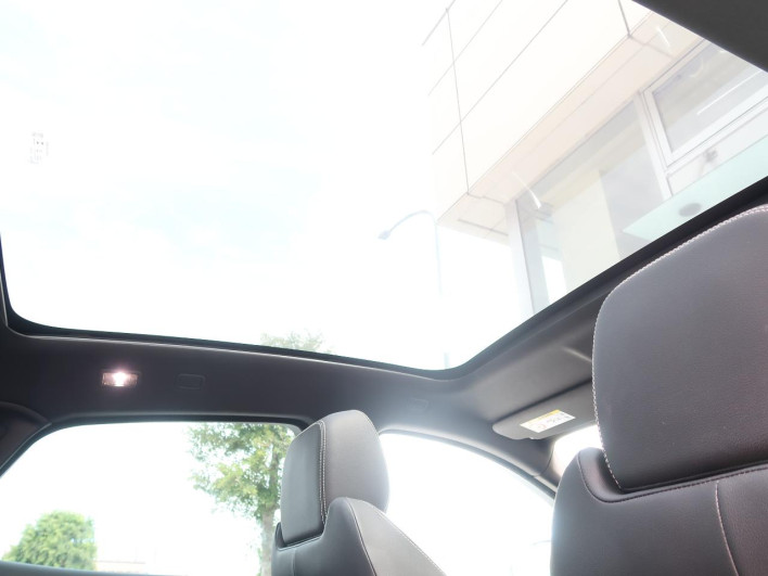 2018 Jaguar E Pace DBA-DF2XA (UW-6a2b7950858c8)[26]