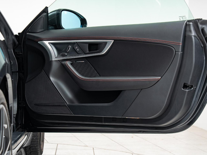 2020 Jaguar F Type CBA-J608A (UW-6a2b79520d35a)[2]